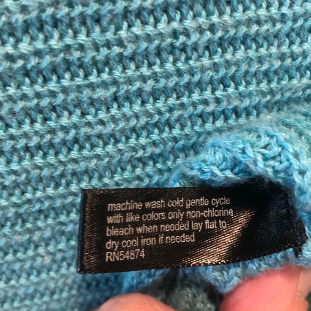 The Limited Sweater - Picture 4 of 4